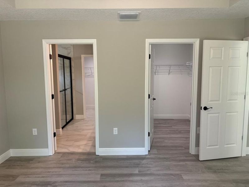Spacious, unfurnished interior of a new home in , Dunnellon (Image 23).