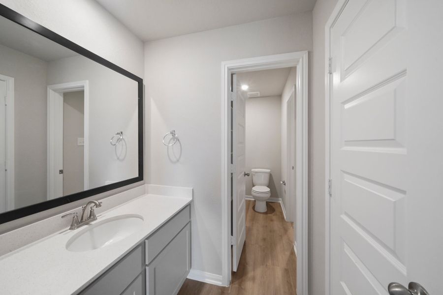 210 Valley Ranch Trail - Grant - Secondary Bathroom