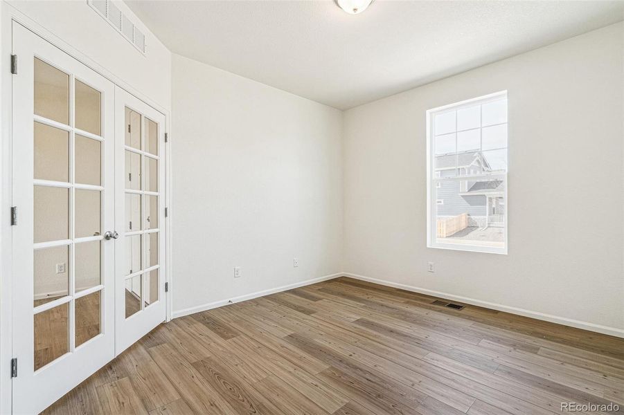 Spacious, unfurnished interior of a new home in , Commerce City (Image 24).