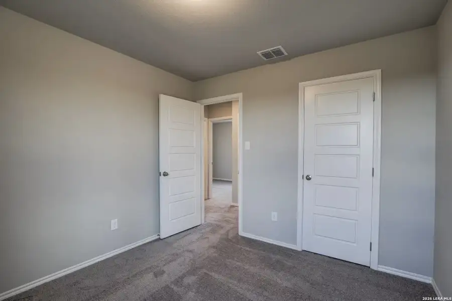 Spacious, unfurnished interior of a new home in Applewhite Meadows, San Antonio (Image 20).