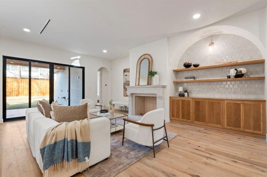 Furnished interior view inside a new home in , Dallas (Image 10). Furnished interior view inside a new home in , Dallas (Image 10).