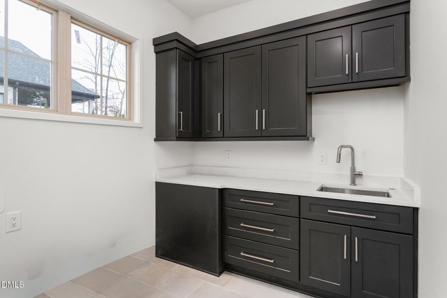 1150 Lochshire Drive-22