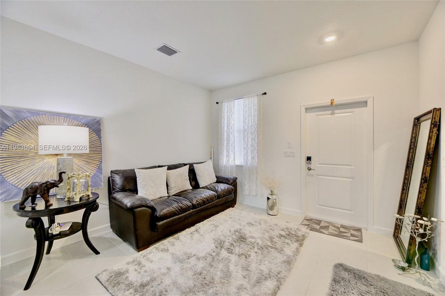 Furnished interior view inside a new home in , Coral Springs (Image 6).
