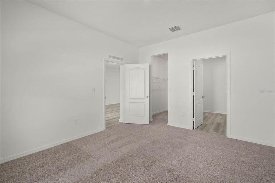 Spacious, unfurnished interior of a new home in Tula Parc, Astatula (Image 13). Spacious, unfurnished interior of a new home in Tula Parc, Astatula (Image 13).