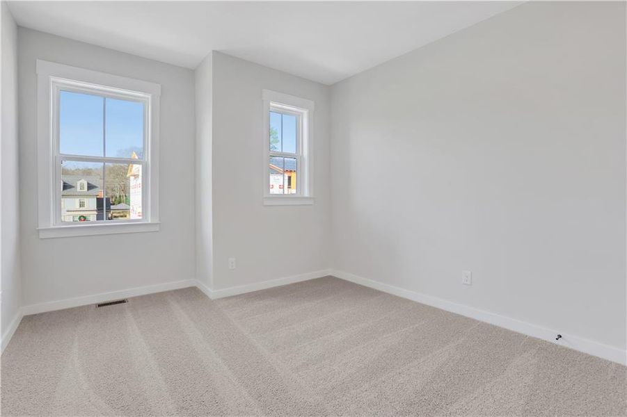 Spacious, unfurnished interior of a new home in , Roswell (Image 19).