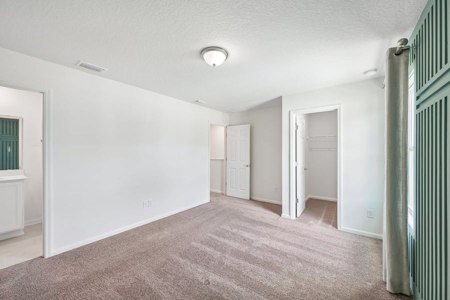 Spacious, unfurnished interior of a new home in Orchard Park Townhomes, St. Augustine (Image 15).