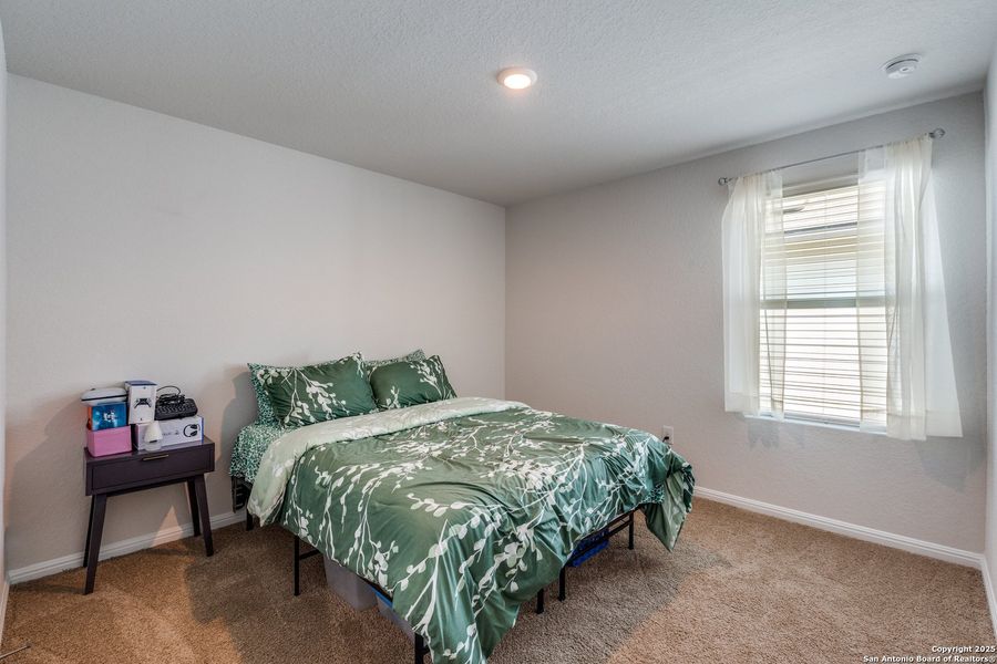 Furnished interior view inside a new home in Heather Glen, New Braunfels (Image 11). Furnished interior view inside a new home in Heather Glen, New Braunfels (Image 11).
