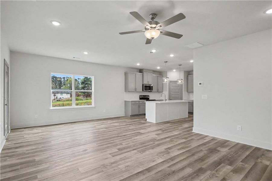 Spacious, unfurnished interior of a new home in , Norcross (Image 16).