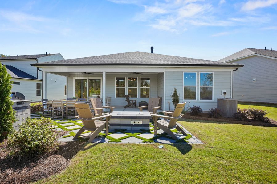 Representative exterior details of a home built from the Palmary by Del Webb in Del Webb Carolina Ridge, Midland (Image 32).