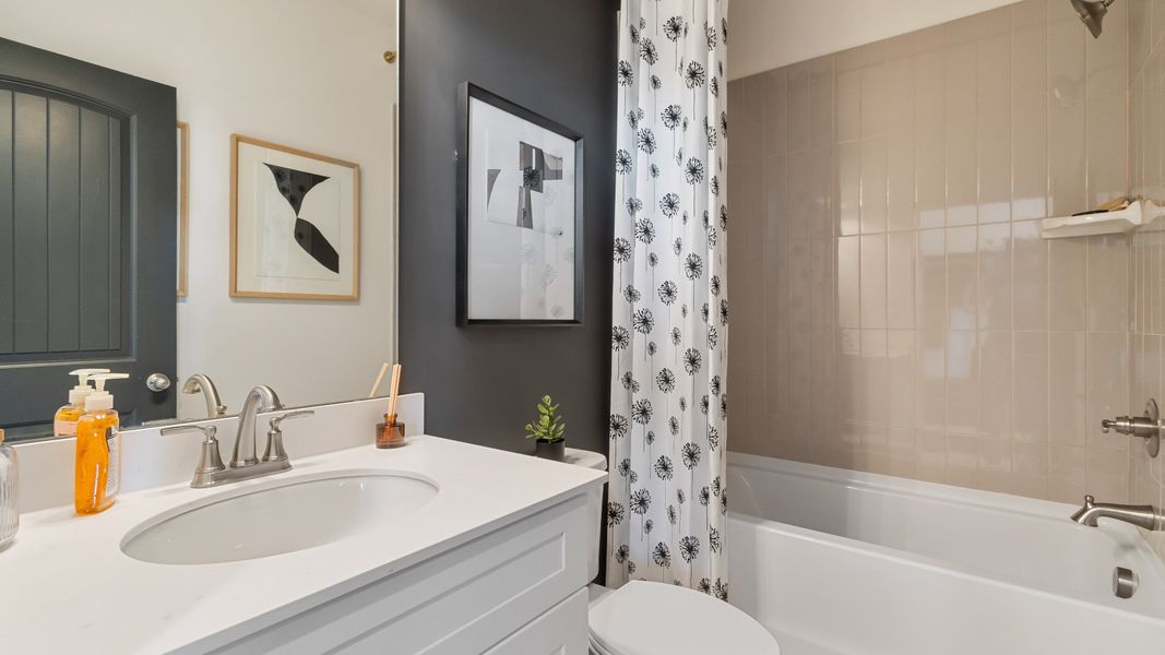 Representative furnished interior of a home built from the Seaton by DRB Homes in Barrett Pointe, Kennesaw (Image 10).