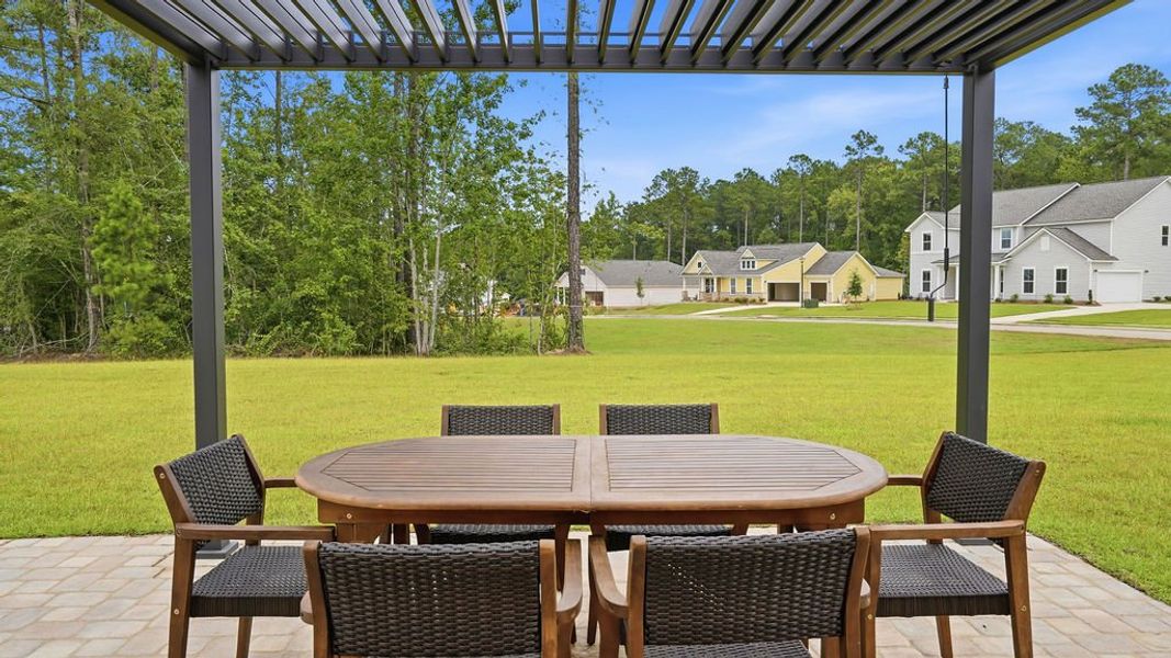Representative exterior details of a home built from the Braddock by Pulte Homes in Oakleaf Chase, Blythewood (Image 3).