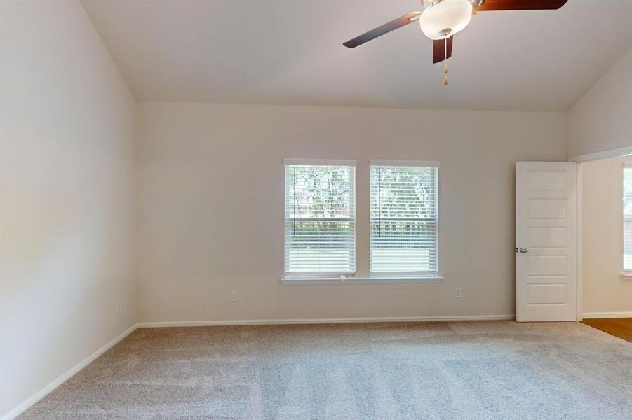 Spacious, unfurnished interior of a new home in The Preserve, Justin (Image 13).
