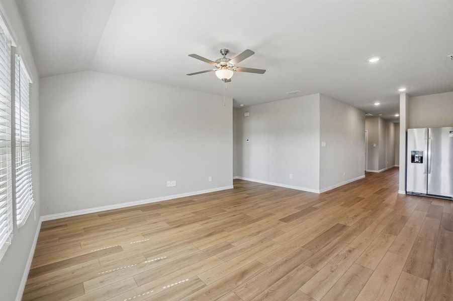 Spacious, unfurnished interior of a new home in Stella Hills, Denton (Image 20).