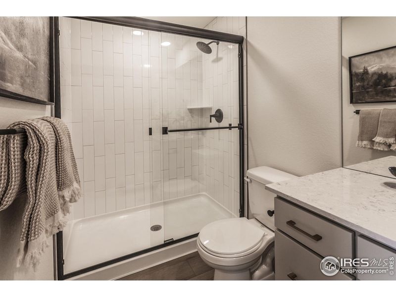 EXAMPLE PHOTO: MASTER BATH