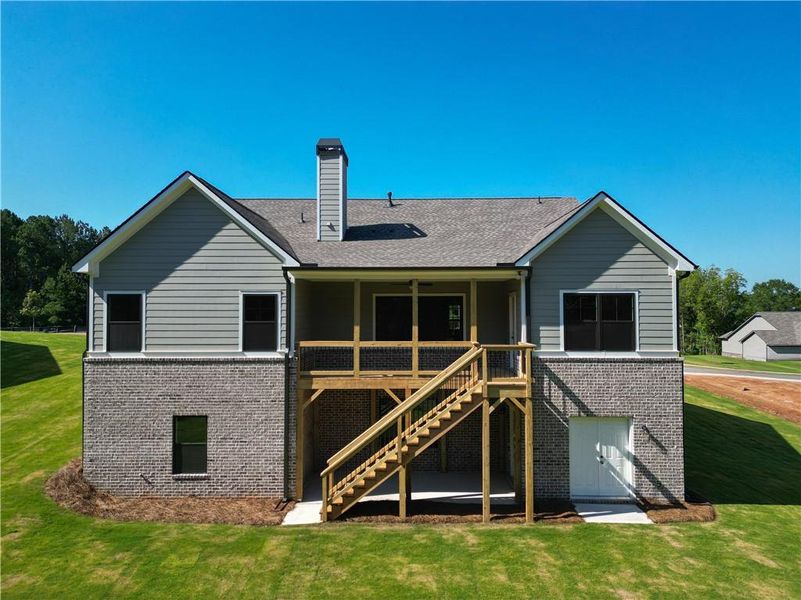 Exterior details and patio area of a home in Riverwalk, Monroe (Image 24).