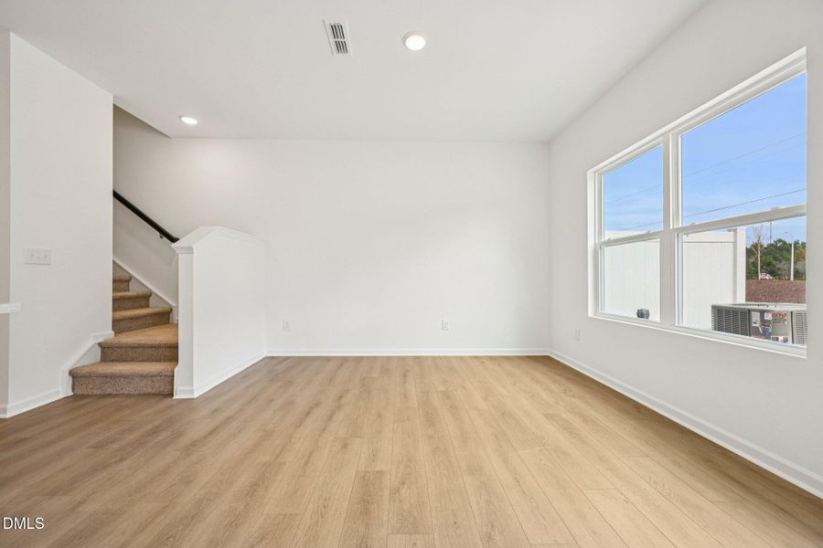 12-web-or-mls-Mirth Ct-S2002-012