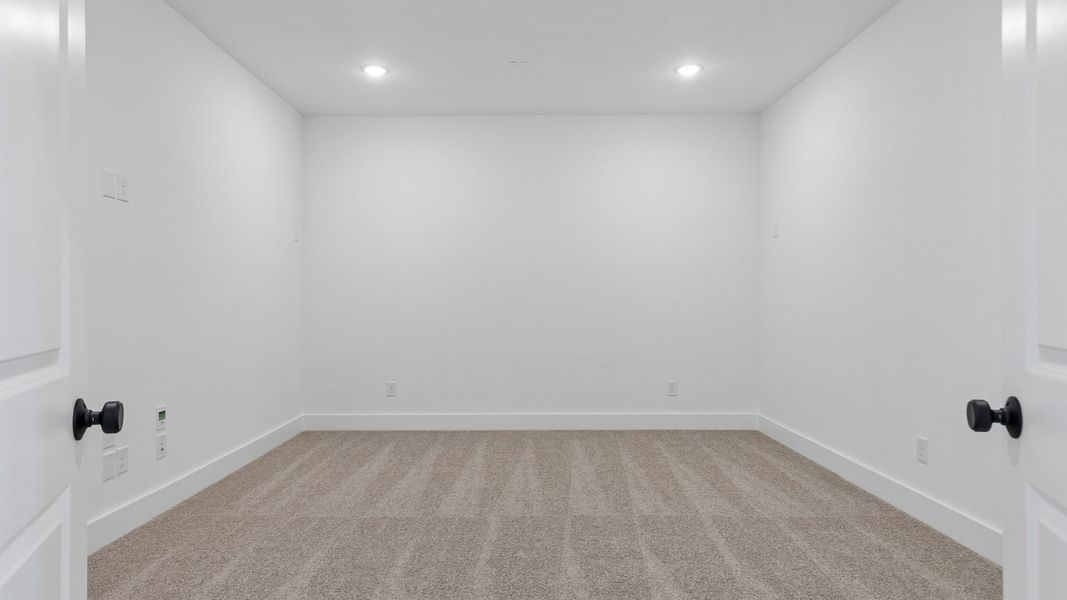 Representative unfurnished interior of a home built from the Custom II by Southgate Homes in Prosper Ridge, Prosper (Image 21).