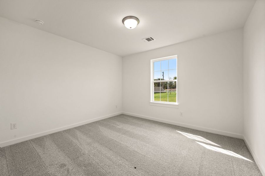 Spacious, unfurnished interior of a new home in Gatlin Ranch, Springtown (Image 26).