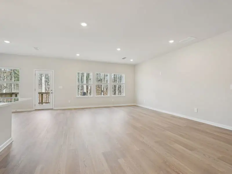Spacious, unfurnished interior of a new home in Harmony Manor, Fairburn (Image 11).