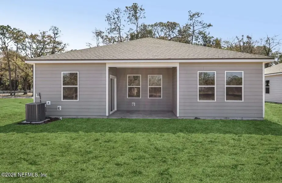 Exterior details and patio area of a home in , Jacksonville (Image 3).