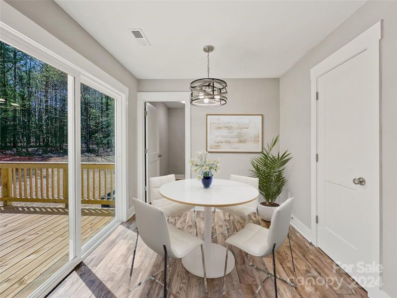 Dining area*virtually staged