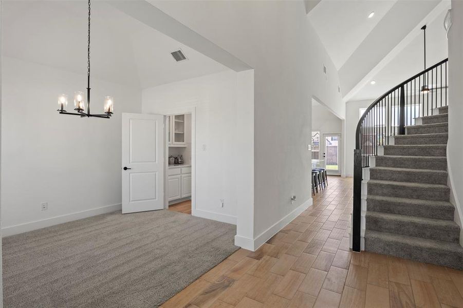 Spacious, unfurnished interior of a new home in , Mesquite (Image 27).