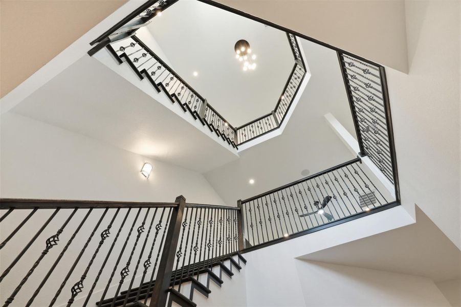 Image 33 of a home in .