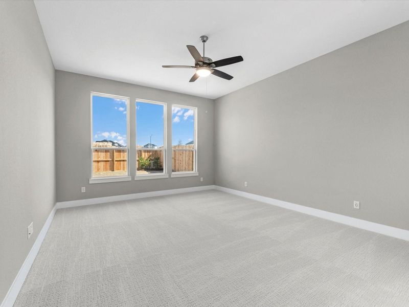 Spacious, unfurnished interior of a new home in Pecan Ridge, Fulshear (Image 16).