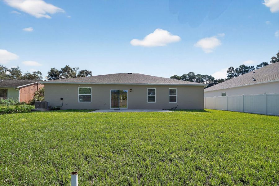 Exterior details and patio area of a home in , Vero Beach (Image 18).