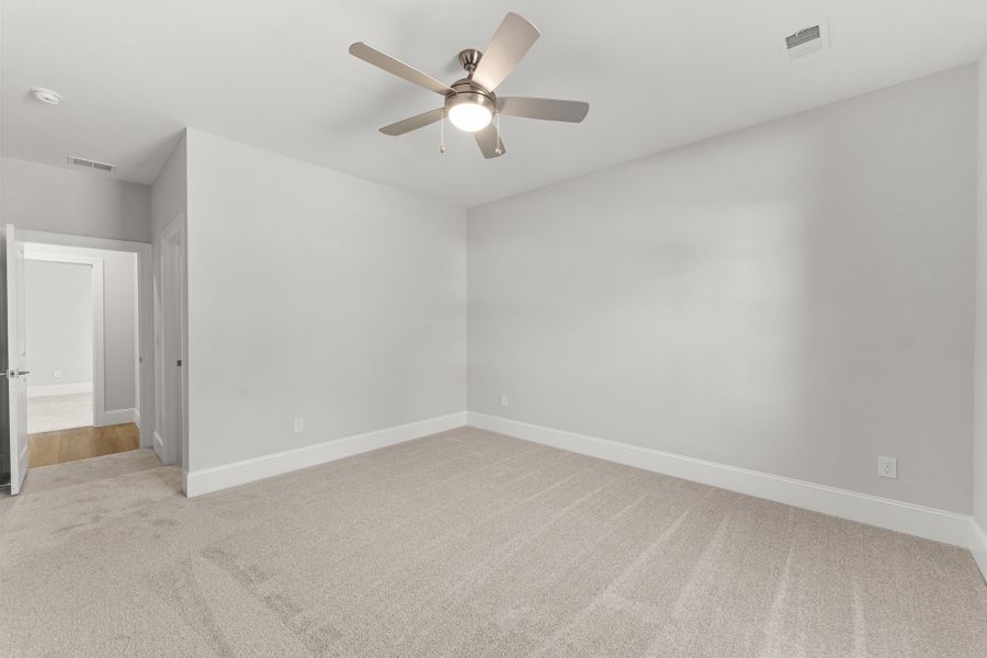 Spacious, unfurnished interior of a new home in Suter Estates, Easley (Image 32).
