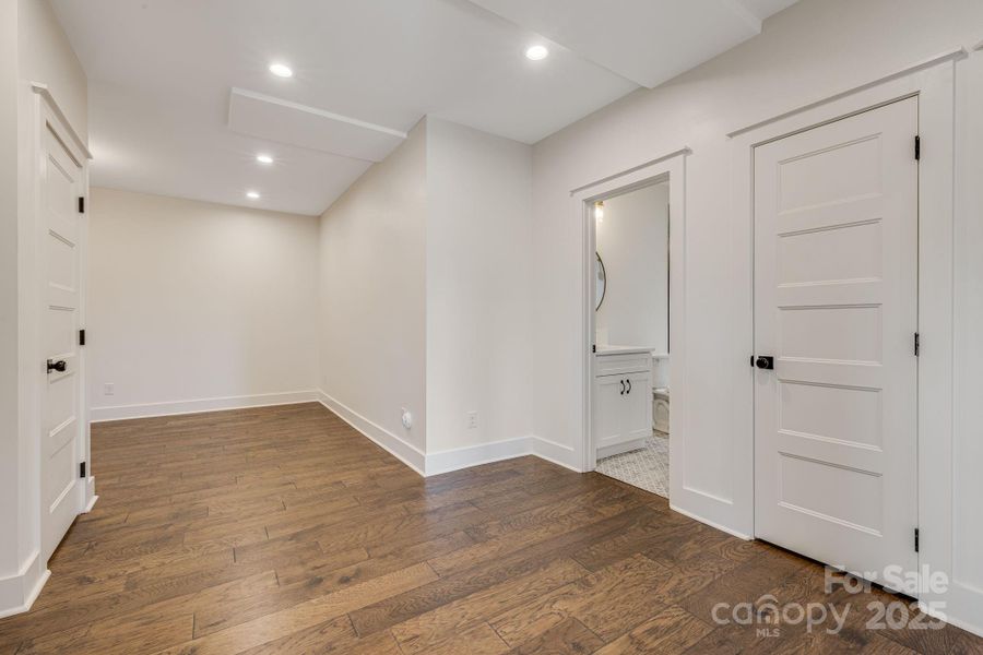 Image 42 of a home in .