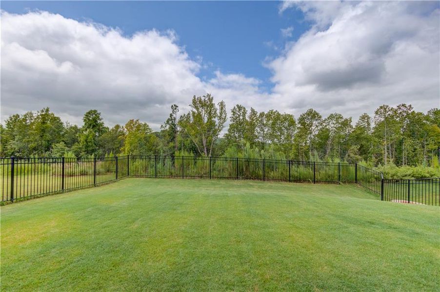 Image 31 of a home in Twin Lakes.