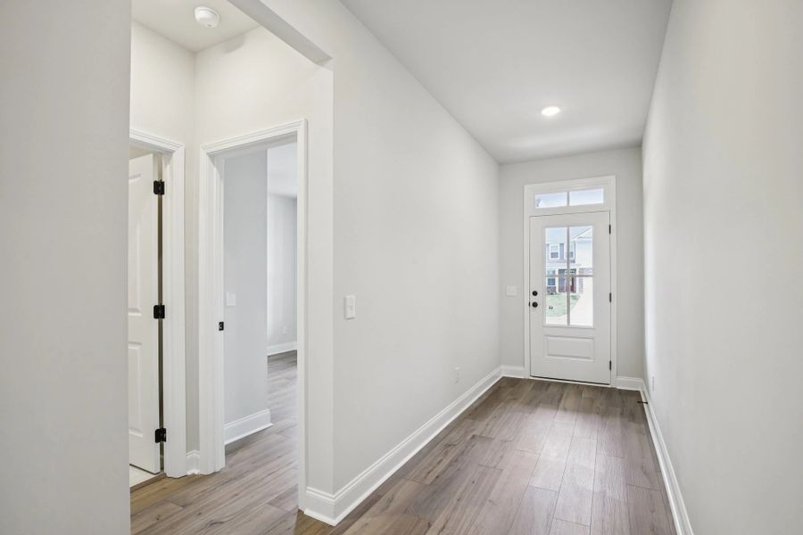 Spacious, unfurnished interior of a new home in Willow Landing, Mount Juliet (Image 18).