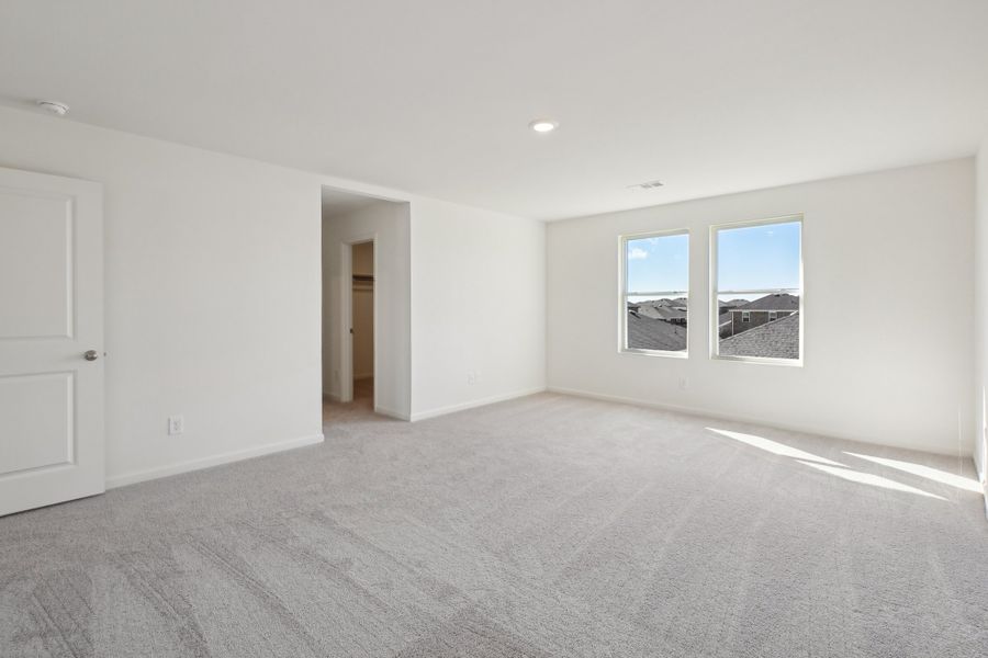 Representative unfurnished interior of a home built from the Eclipse by Starlight Homes in Kendall Grove, McDonough (Image 16).