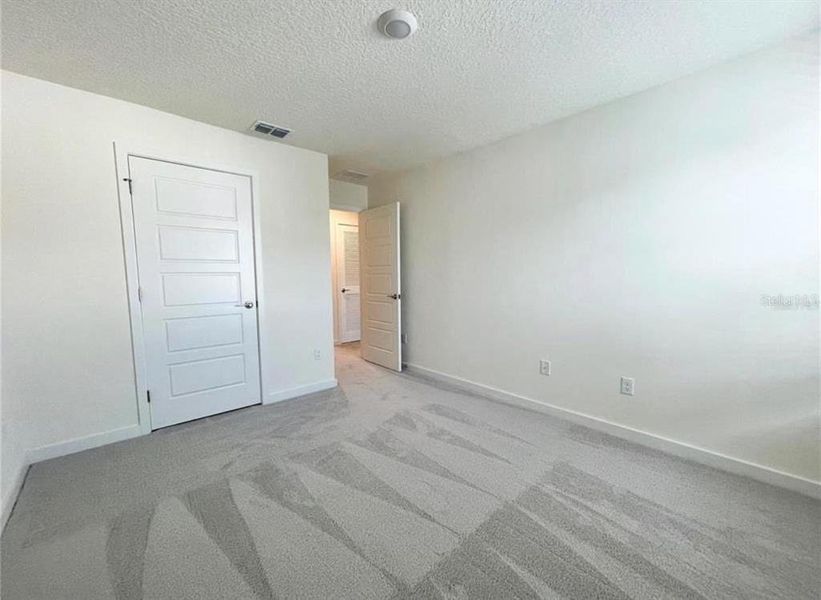 Spacious, unfurnished interior of a new home in , Longwood (Image 18).