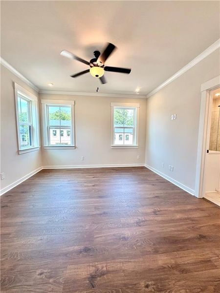 Spacious, unfurnished interior of a new home in The Groves at Myrtle, Roswell (Image 26). Spacious, unfurnished interior of a new home in The Groves at Myrtle, Roswell (Image 26).