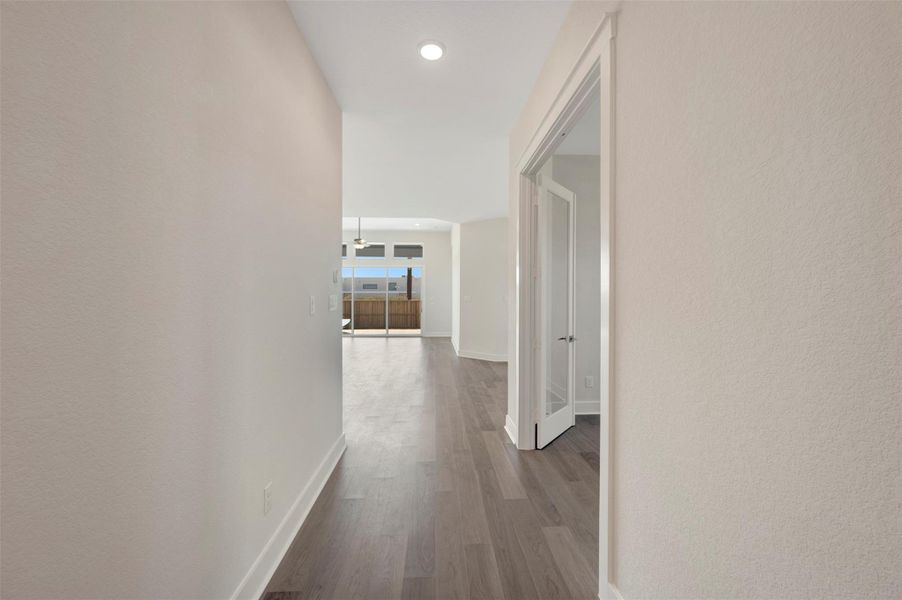 Spacious, unfurnished interior of a new home in , Katy (Image 14).