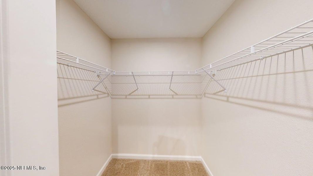 Spacious, unfurnished interior of a new home in Egret Creek, Jacksonville (Image 16).