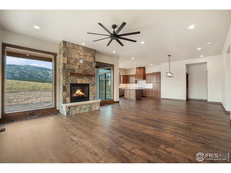 Spacious, unfurnished interior of a new home in , Estes Park (Image 13).