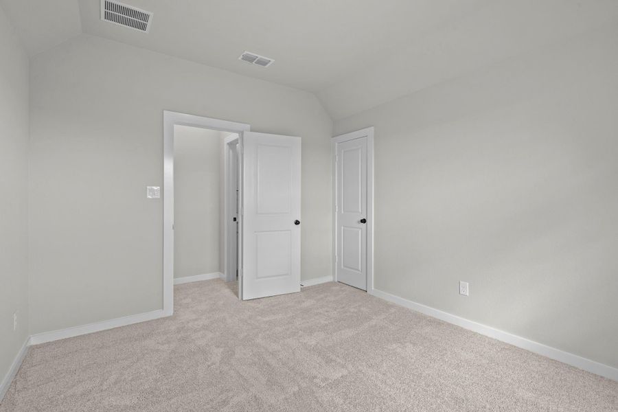 Spacious, unfurnished interior of a new home in Sienna 45', 50', Missouri City (Image 20).