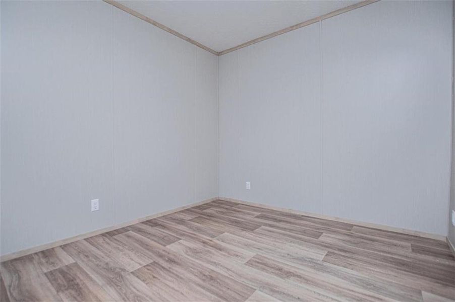 Spacious, unfurnished interior of a new home in , Temple (Image 19).