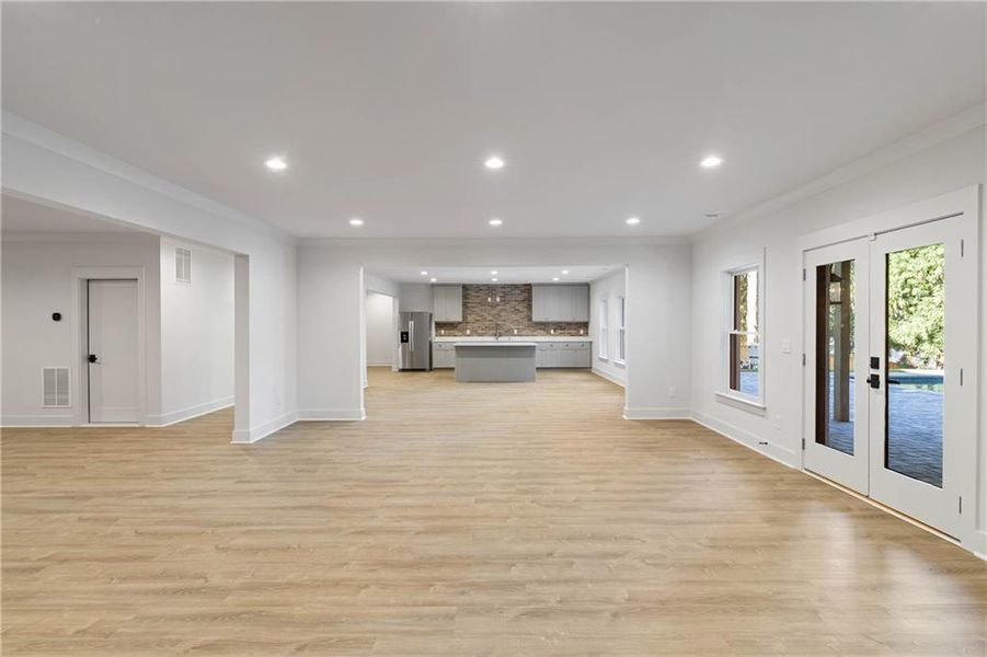 Spacious, unfurnished interior of a new home in , Marietta (Image 52).