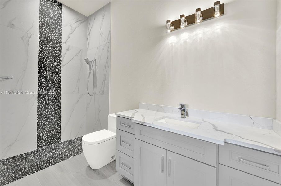 Guest bedroom ensuite bathroom Guest bedroom ensuite bathroom