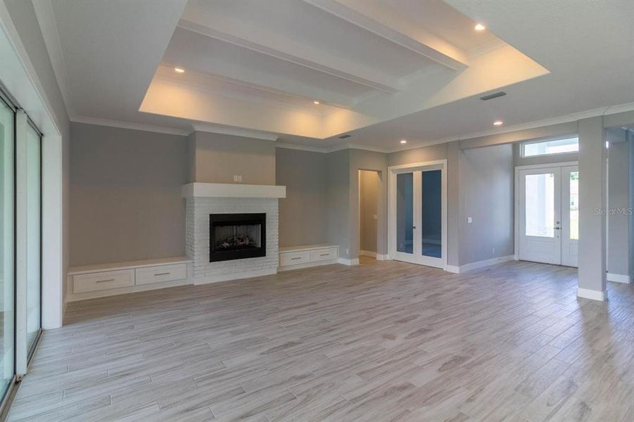 Spacious, unfurnished interior of a new home in , Dunnellon (Image 27).