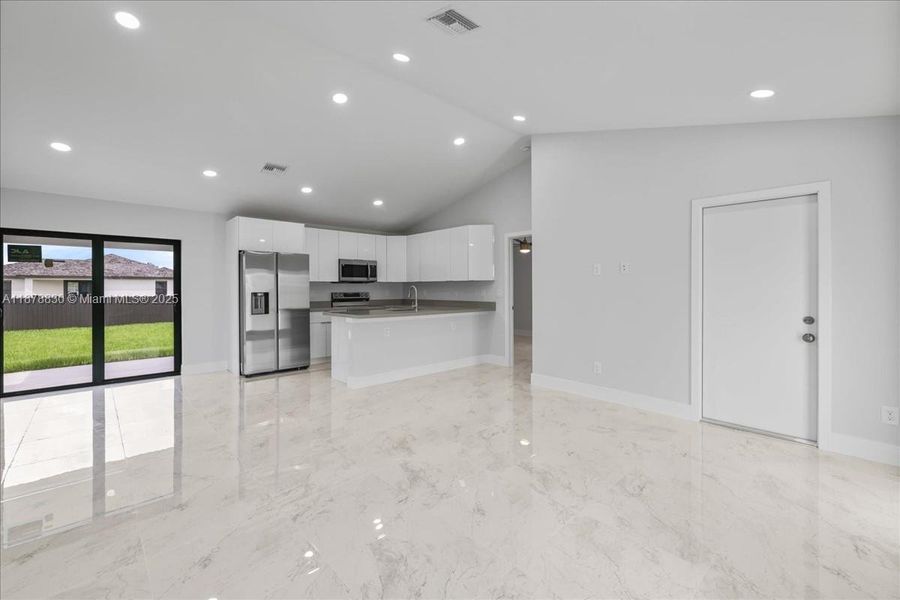 Image 28 of a home in .