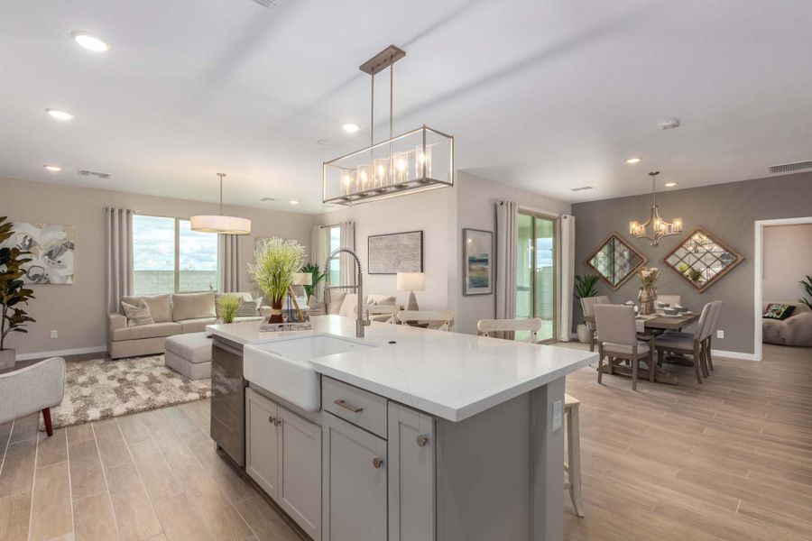 Kitchen & Great Room | Prescott | The Villages at North Copper Canyon – Valley Series | New homes in Surprise, Arizona | Landsea Homes