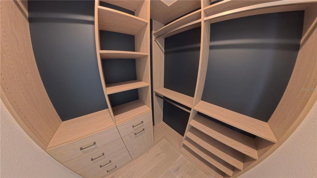 Image 51 of a home in Willow Ridge.