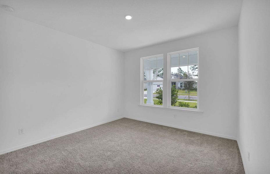 Spacious, unfurnished interior of a new home in Hyland Trail, Green Cove Springs (Image 15).