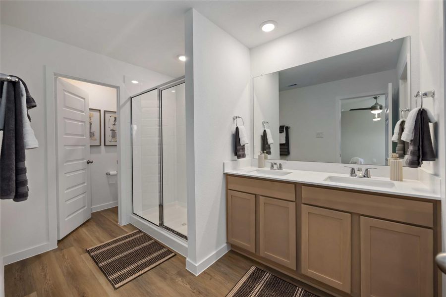 Furnished interior view inside a new home in Pinehaven, Houston (Image 28). Furnished interior view inside a new home in Pinehaven, Houston (Image 28).