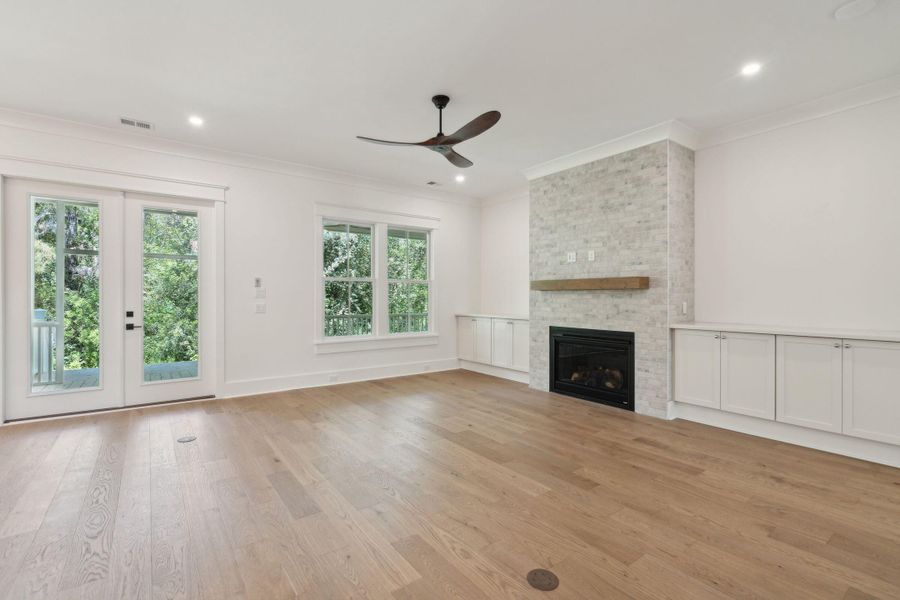 Spacious, unfurnished interior of a new home in , Johns Island (Image 29).